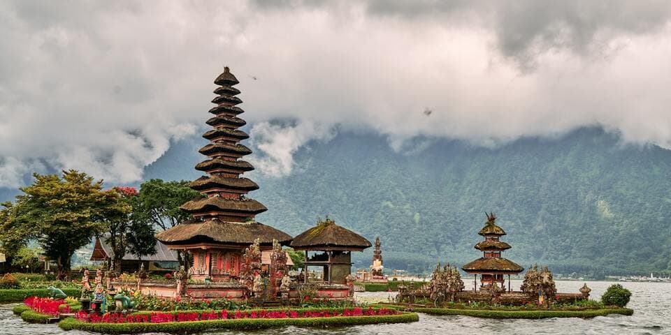 Bali E33G vs B211A Visa: The $60K Question for Nomads